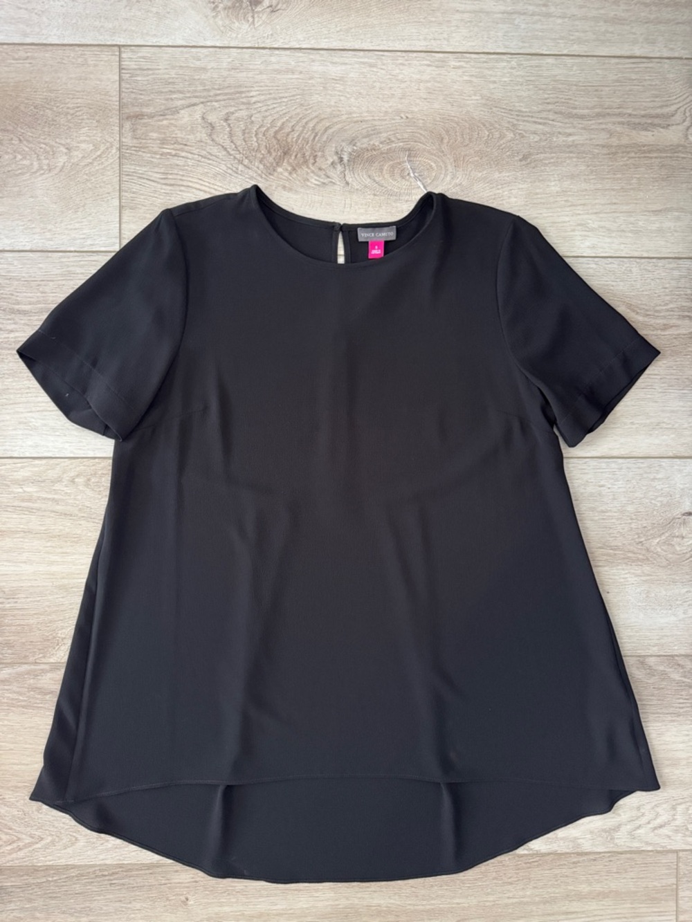 Vince Camuto Black Short-Sleeve Round Neck Blouse